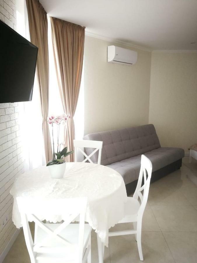 New Appartment In Yuzhny Yuzhne Ngoại thất bức ảnh