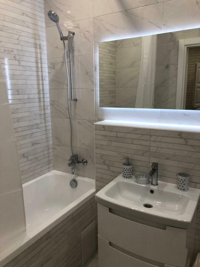 New Appartment In Yuzhny Yuzhne Ngoại thất bức ảnh